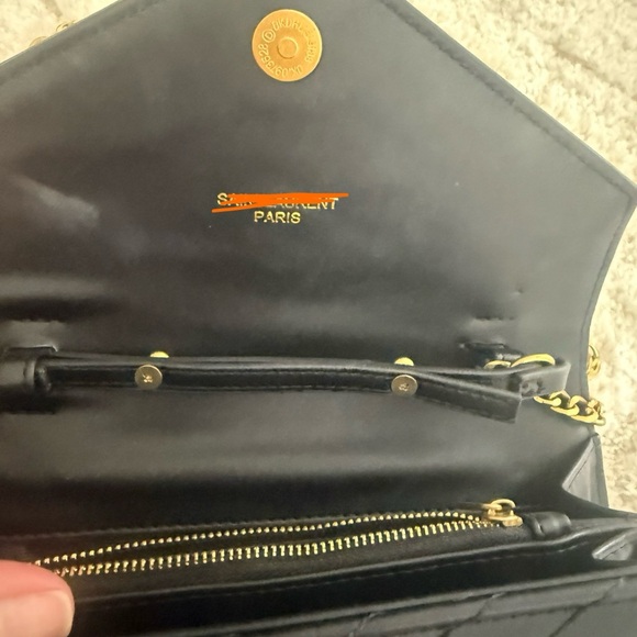 Black Chevron Quilted Leather wallet on chain - Picture 3 of 7